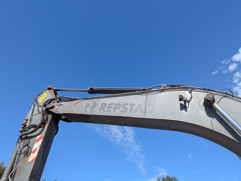 Volvo EC240CL