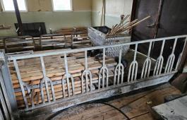 3 elementer med fjøsinnredning 