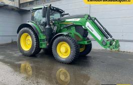 John Deere 6215R