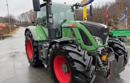 Fendt 724 Vario Profi Plus