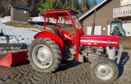 Massey Ferguson 135