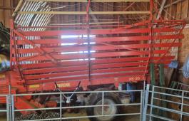 Krone høyvogn/Kverneland kombirive/sidevenderive