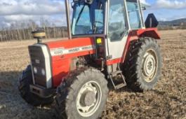 Massey Ferguson 690